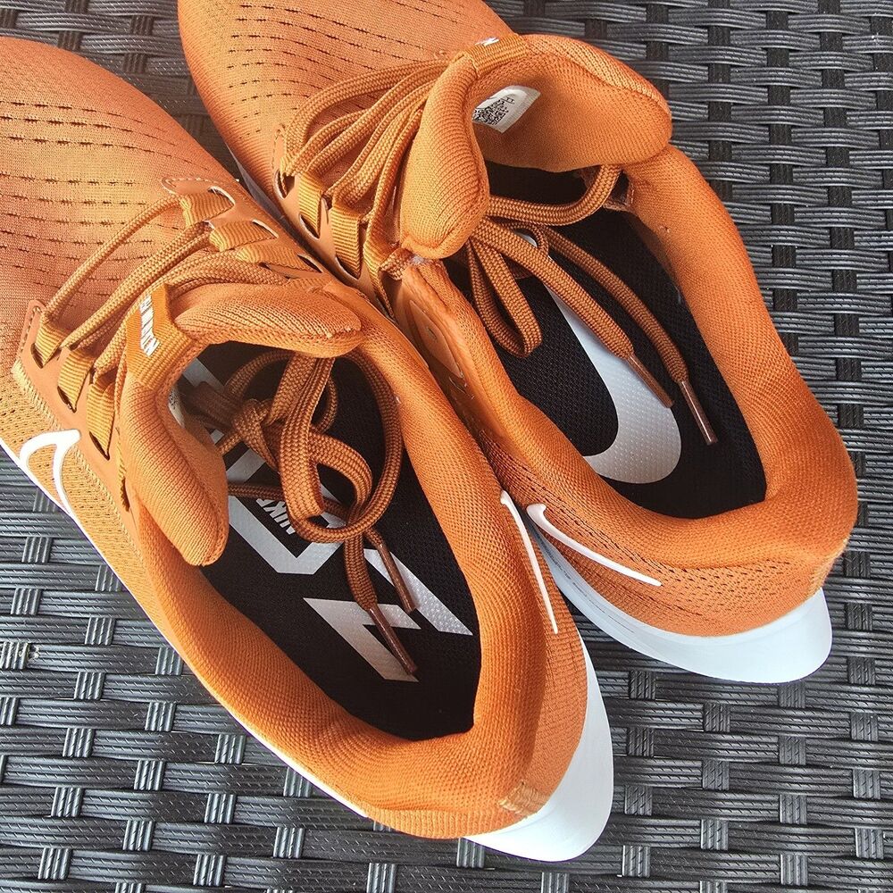 NIKE AIR ZOOM PEGASUS WOMENS SIZE 10 DESERT ORANGE TEXAS CZ1901-801 RUNNING - Picture 6 of 7